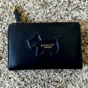 Radley Navy Bi-Fold Women’s Wallet with Dust Bag